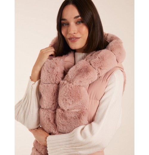 Faux Fur Detail Gilet Faux Fur Detail Gilet